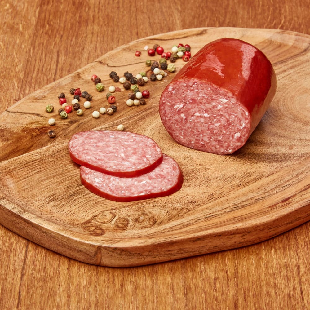 Frische Bio Rinder Salami am Stück ganiert mit Pfeffer